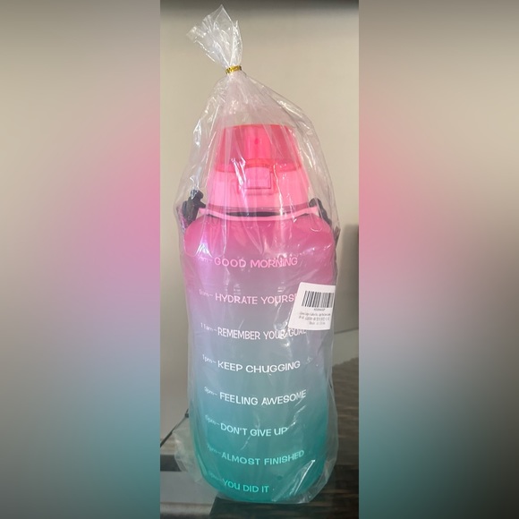 Giotto Large 1 Gallon/64 oz Motivational Water Bottle with Paracord Handle - Picture 2 of 7